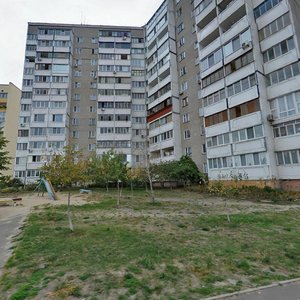 Sosnova vulytsia, 8, Ukrainka: photo