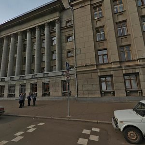 Defenders of the Fatherland Street, 69, : foto