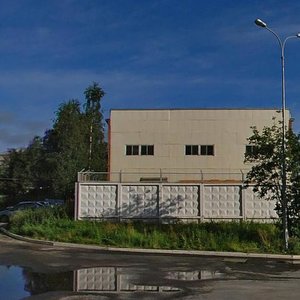 Andrusenko Street, 10/17, Kola: photo