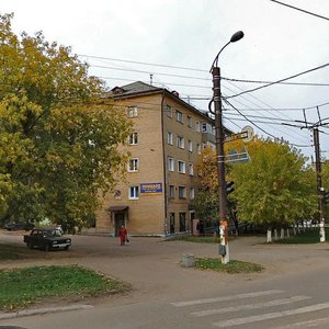 Киров, Улица Ломоносова, 27: фото