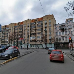 Sichovykh Striltsiv Street, 32-38, Kyiv: photo