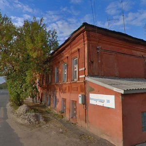Курск, Улица Володарского, 16: фото