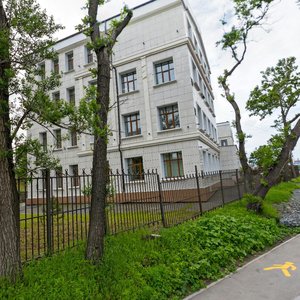 Naberezhnaya Street, 1, Vladivostok: photo