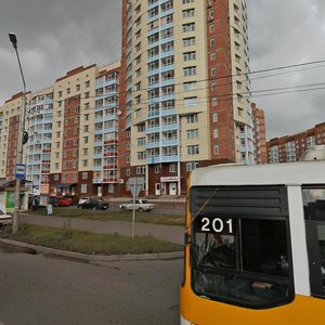 Красноярск, Улица Авиаторов, 42: фото