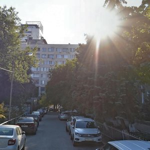 Krasnoznamenskaya Street, 8, Volgograd: photo