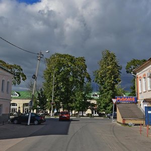 Komsomolskaya Square, 12, Mozhaysk: photo