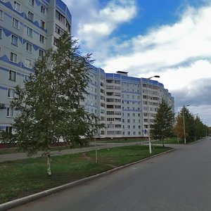 Нижнекамск, Улица Сююмбике, 75: фото