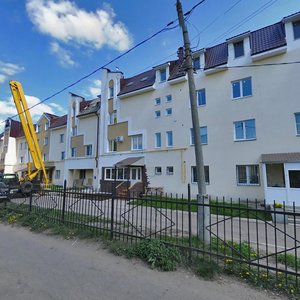 Komarova Street, 6, Tver: photo