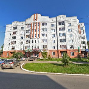 Зеленодольск, Улица Татарстан, 8: фото