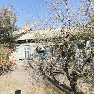 Астрахань, Улица Калинина, 33: фото
