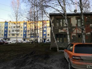 Entuziastov Street, No:45, Surgut: Fotoğraflar