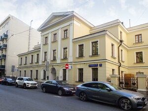 Spiridonyevsky Lane, 5с1, Moscow: photo