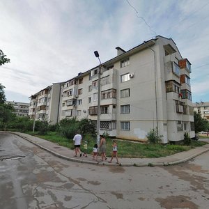 Generala Lebedya Street, 10, : foto