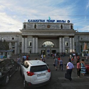 Ablai Khan Avenue, 1, Almaty: photo