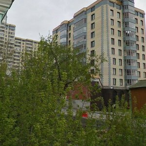 Rozy Lyuksemburg Street, 77, Yekaterinburg: photo