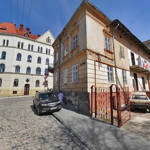 Львов, Ужгородская улица, 2: фото