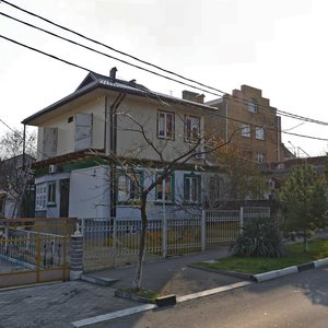 Геленджик, Севастопольская улица, 28: фото