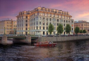 Moyka River Embankment, 102, : foto