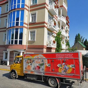 Алушта, Красноармейская улица, 8: фото