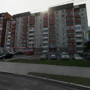 50 Let Oktyabrya Street, 74/2 ، تيومين: صورة