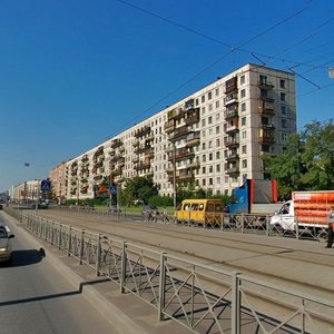 Prosvescheniya Avenue, 104, : foto