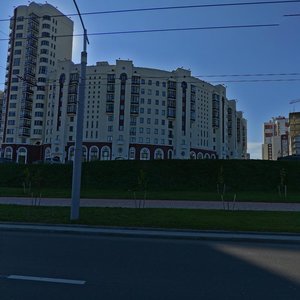 Dziarzhynskaga Avenue, 74, : foto