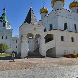 Prosvescheniya Street, 1, Kostroma: photo