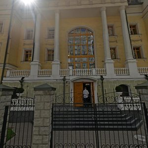 Sredny Ovchinnikovsky Lane, 16, Moscow: photo