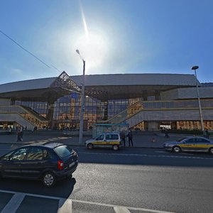 Pryvakzalnaja Square, 3, Minsk: photo