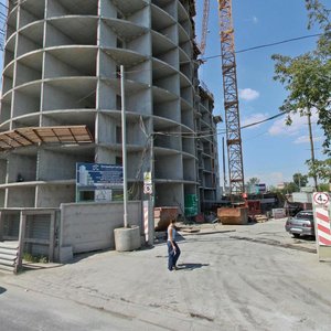 Luganskaya Street, 6, : foto