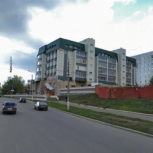Нижнекамск, Проспект Вахитова, 12: фото