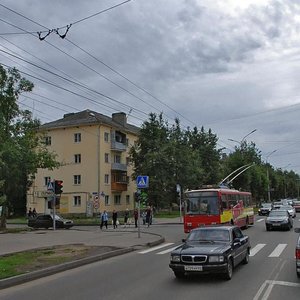 Великий Новгород, Большая Санкт-Петербургская улица, 32: фото