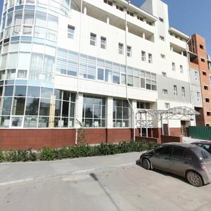 Тюмень, Улица Кирова, 40/38: фото