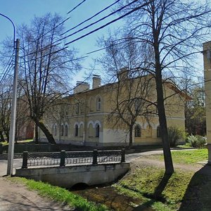 Likhardovskaya Street, 6, Peterhof: photo