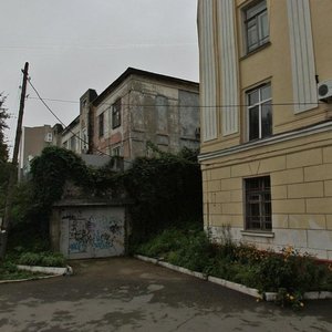 Владивосток, Улица Бестужева, 24Б: фото