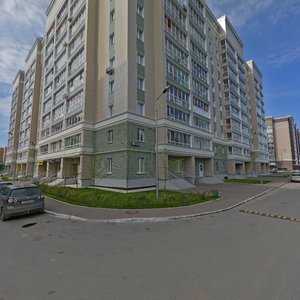 Salikha Batiyeva Street, 5, Kazan: photo