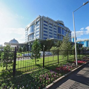 Dinmukhamed Kunayev Street, 7, Astana: photo