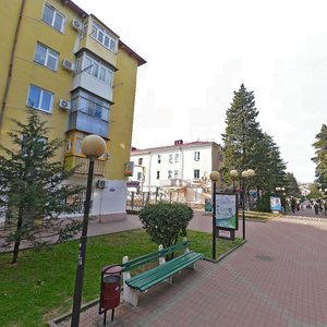 Marshala Zhukova Street, 12, Tuapse: photo