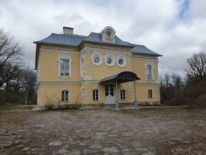 Mariinskaya ulitsa, 8, Pavlovsk: photo