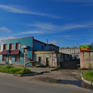 Zaschitnikov Zapolyarya Avenue, 24/2, Kola: photo