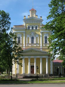 Leningradskaya Street, 2, Kronstadt: photo