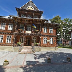Трускавец, Улица Степана Бандеры, 3: фото