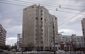 Мурманск, Улица Героев Рыбачьего, 35к3: фото