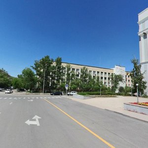 Älikhanov street, 11, Karaganda: photo