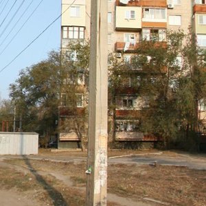 Naberezhnaya Privolzhskogo Zatona Street, 16к3, Astrahan: photo