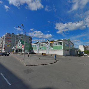 Череповец, Улица Наседкина, 18: фото