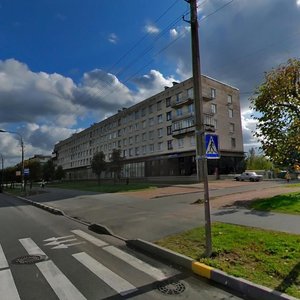 Erlerovskiy Boulevard, 18, Peterhof: photo