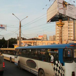 Revolyutsii Street, 68к1, Perm: photo