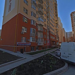 Radujniy massiv, 17, : foto