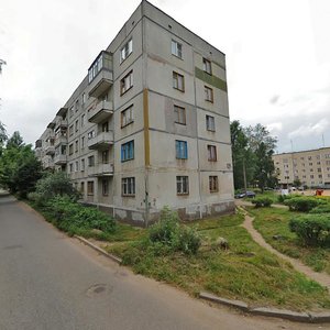 Тихвин, 5-й микрорайон, 29Б: фото